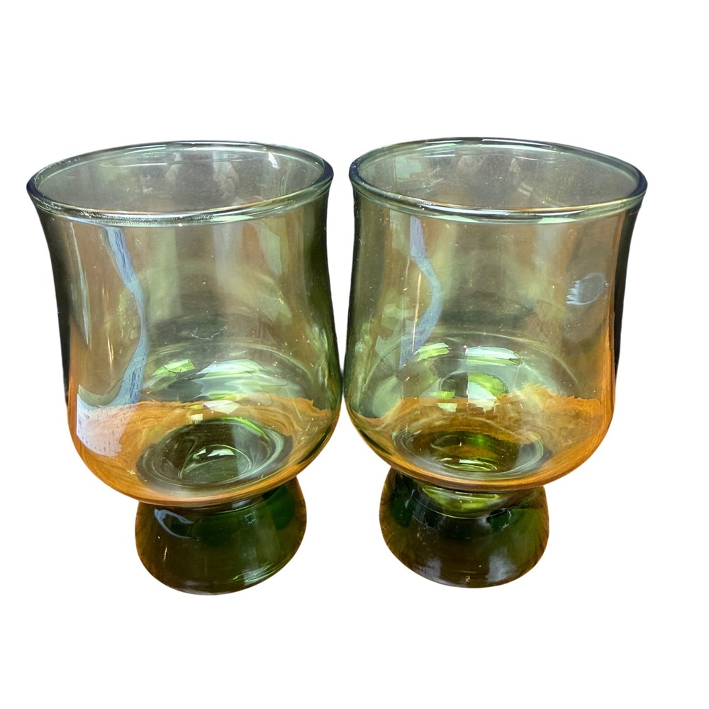 Unbranded Juice Shot Glass Set 2 Avocado Green Glass Pedestal Base Vintage Style
